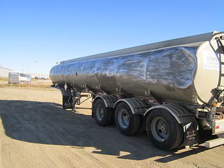 Trailer Service in TNT Tank & Trailer, Lloydminster, Alberta